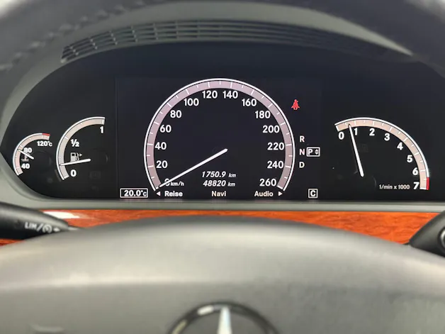 Mercedes-Benz S 500 V8 4matic
