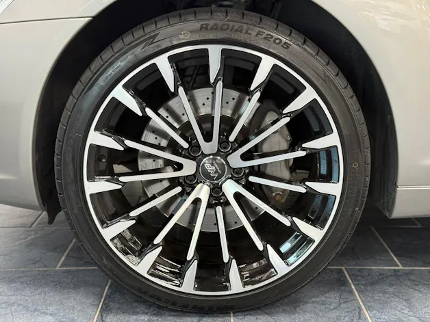 Mercedes-Benz S 500 V8 4matic