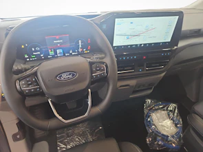 Fahrzeugbild FORD Tourneo C Bus 340 L1 2.5 Duratec 233 Titanium PHEV