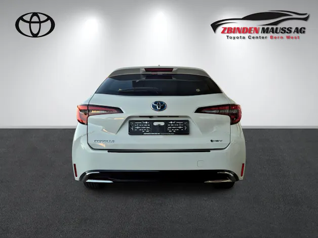 Toyota Corolla Touring Sports 1.8 HSD Comfort inkl. Service Paket 4 Jahre / 60'000km