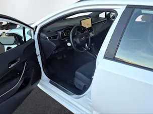 Toyota Corolla Touring Sports 1.8 HSD Comfort inkl. Service Paket 4 Jahre / 60'000km