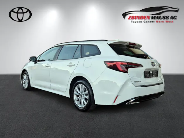 Toyota Corolla Touring Sports 1.8 HSD Comfort inkl. Service Paket 4 Jahre / 60'000km