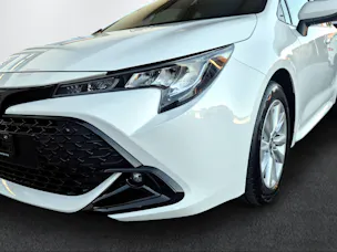 Toyota Corolla Touring Sports 1.8 HSD Comfort inkl. Service Paket 4 Jahre / 60'000km