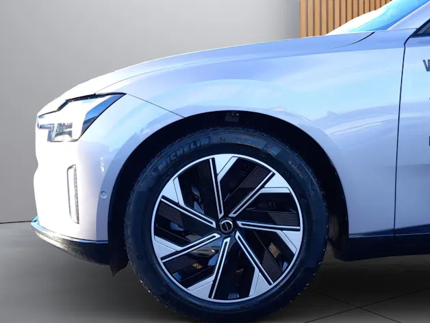 Volvo ES90 Ultra