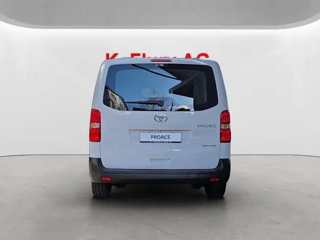 Toyota PROACE Van L1 50KWh Advanced