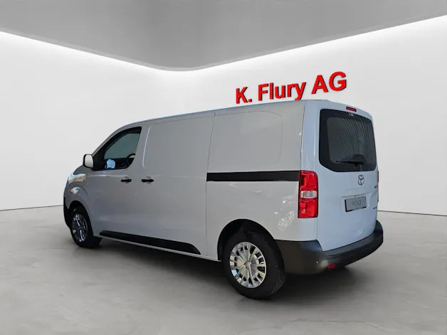 Toyota PROACE Van L1 50KWh Advanced