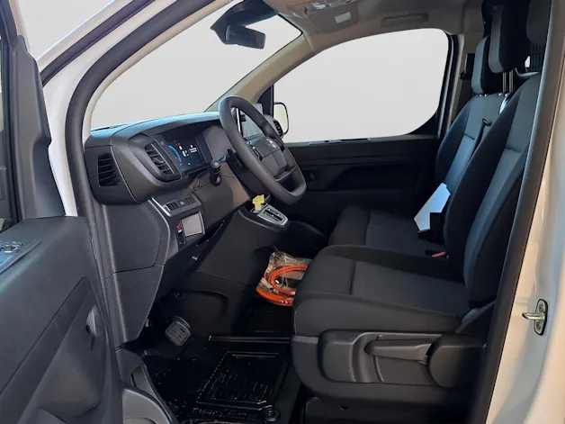 Toyota PROACE Van L1 50KWh Advanced