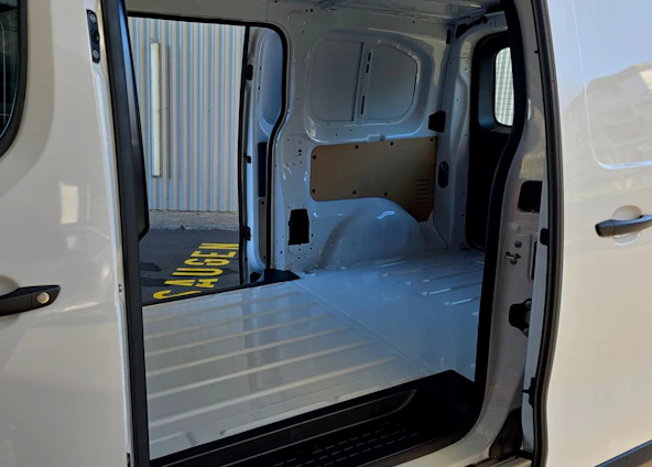 image du véhicule 12 image du véhicule 12