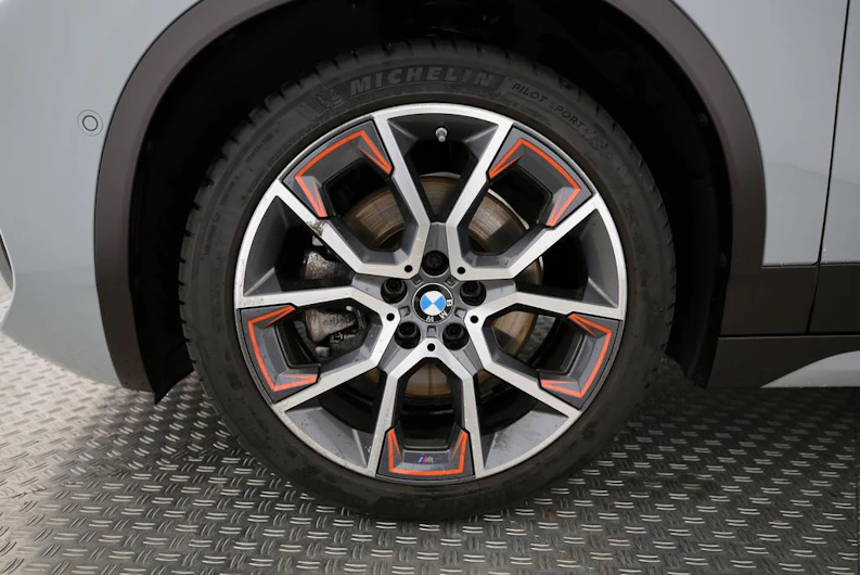 Fahrzeugbild BMW X2