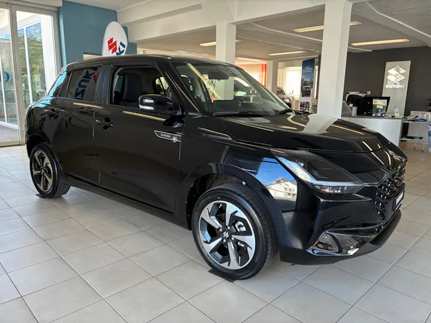 Suzuki Swift 1.2 Sakura Top Hybrid 4x4