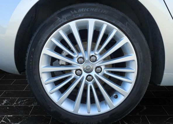 Fahrzeugbild 10 Fahrzeugbild 10