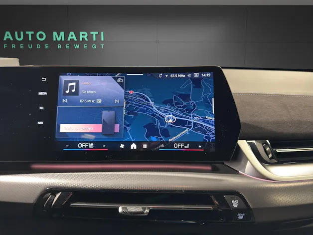 BMW X1 20d xDrive paddles