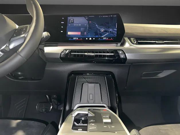 BMW X1 20d xDrive paddles