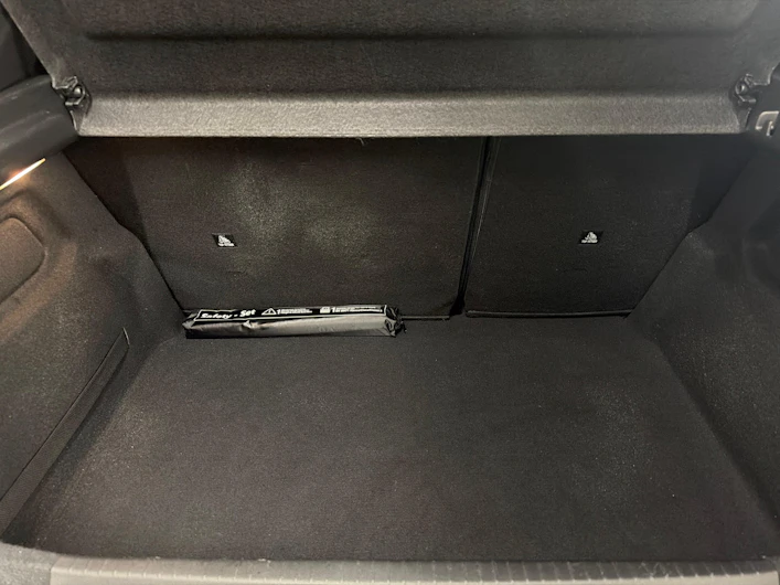 immagine del veicolo PEUGEOT 208