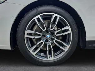 BMW 520d M Sport xDrive Touring G61 (CH) AHK 2.0T ** Action Leasing 1.9% **