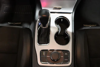 https://vehicle.imgix.net/4236958/276288a4-90c1-4ce4-8c3f-908fc3bba2ce.JPG