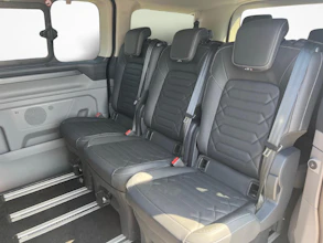 https://vehicle.imgix.net/4237026/99bbecb7-5905-44a3-8076-a31f68dfc242.jpg