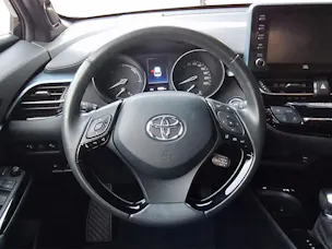 Toyota C-HR 2.0 VVTi HSD Trend