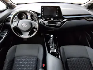 Toyota C-HR 2.0 VVTi HSD Trend