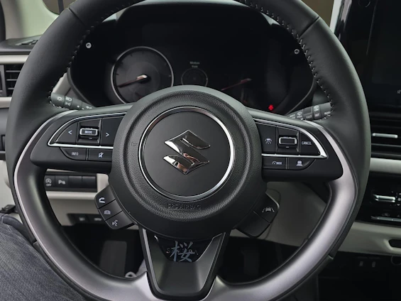 image du véhicule 10 image du véhicule 10