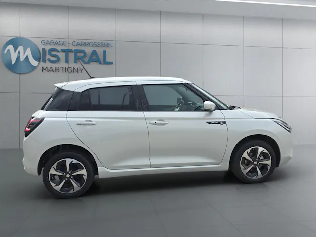 Suzuki Swift 1.2 Sakura Top Hybrid 4x4