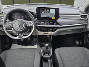 Suzuki Swift 1.2 Sakura Top Hybrid 4x4