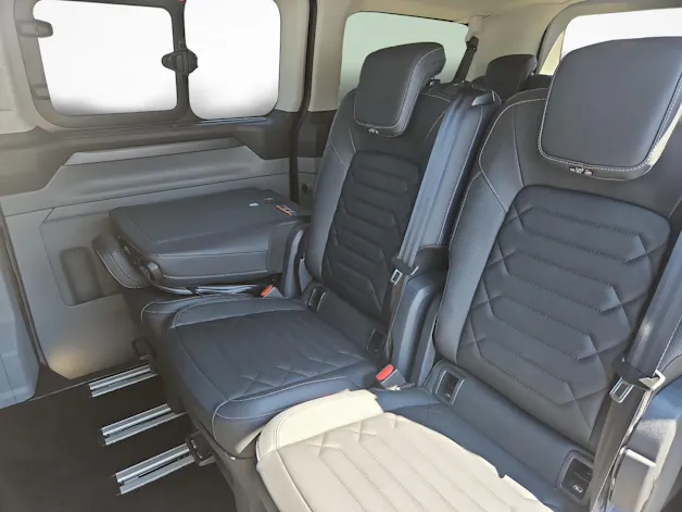 FORD Tourneo C Bus 340 L1 2.5 Duratec 233 Titanium X PHEV
