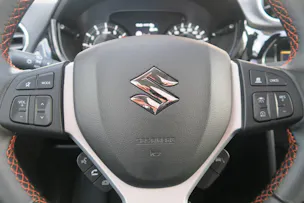 Suzuki Vitara 1.4 T Black Edition Top Hybrid 4x4