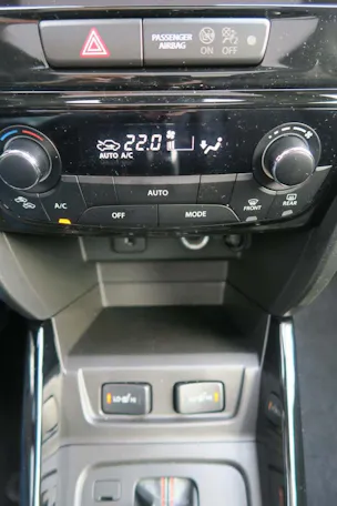 Suzuki Vitara 1.4 T Black Edition Top Hybrid 4x4