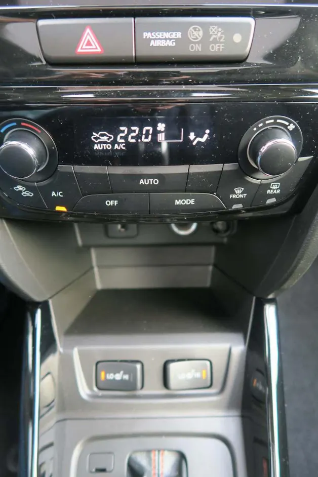 Suzuki Vitara 1.4 T Black Edition Top Hybrid 4x4