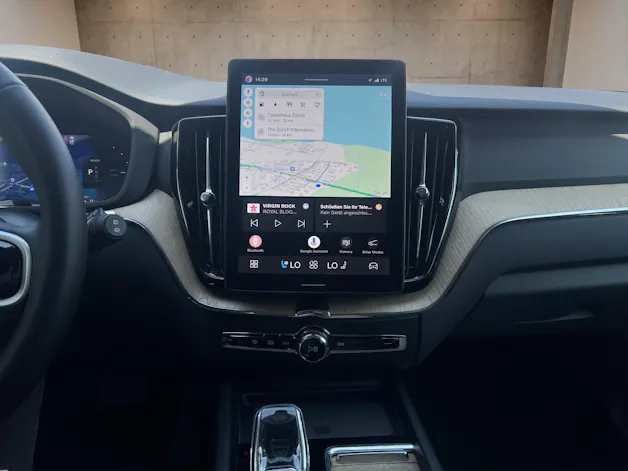 VOLVO XC60 2.0 T8 TE Plus Dark eAWD