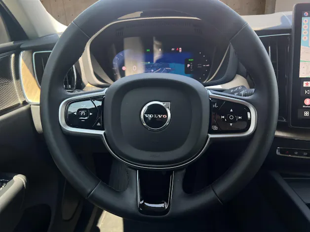 VOLVO XC60 2.0 T8 TE Plus Dark eAWD