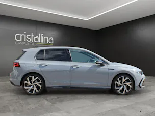 VW Golf VIII 1.5 eTSI R-Line DSG