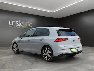 VW Golf VIII 1.5 eTSI R-Line DSG