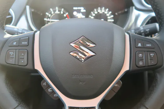 Suzuki Vitara 1.4 T Sakura Top Hybrid 4x4