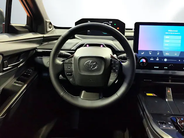 Toyota C-HR+ Premium AWD