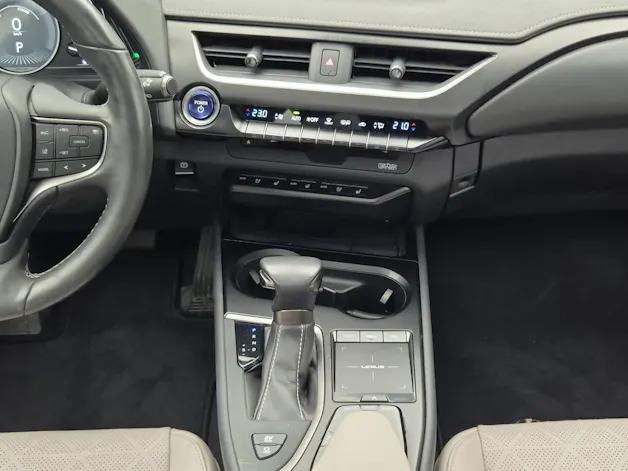 Lexus UX 250h Excellence