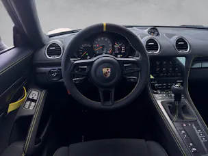 Porsche 718 Spyder RS