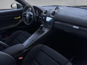 Porsche 718 Spyder RS