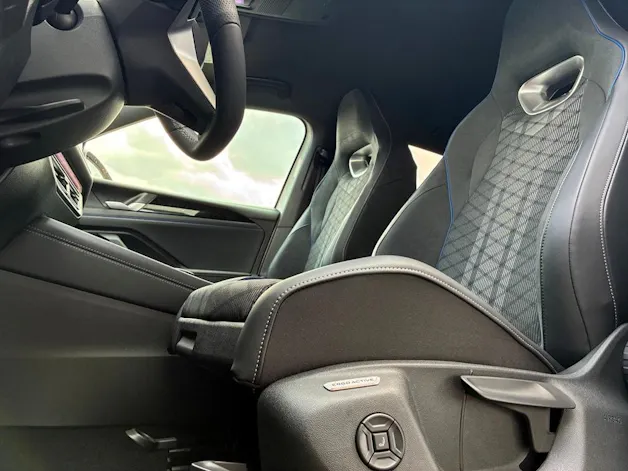 VW Tiguan 2.0 TSI DSG R-Line 4Motion