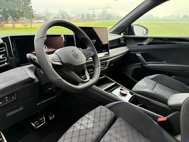 VW Tiguan 2.0 TSI DSG R-Line 4Motion