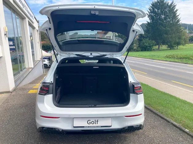 VW Golf 1.5 e TSI mHEV R-Line DSG