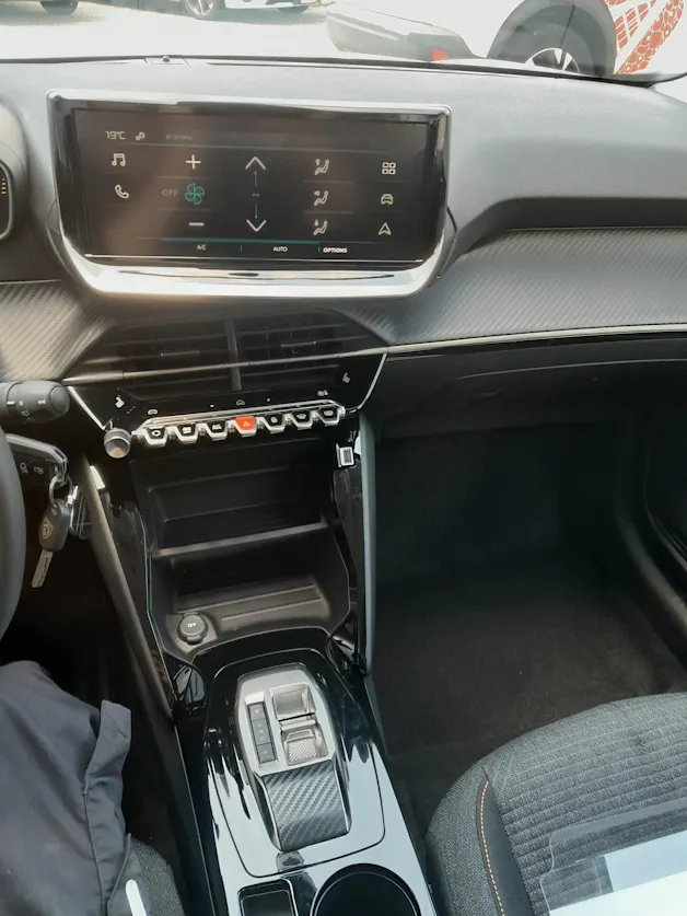 Peugeot 208 Elektrik 100 kW Style