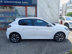 Peugeot 208 Elektrik 100 kW Style