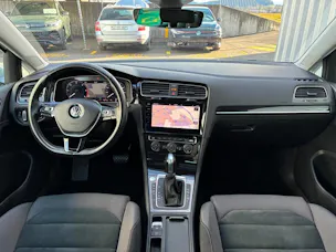 VW Golf Variant 2.0 TDI Highline 4Motion DSG