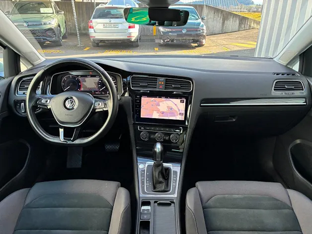 VW Golf Variant 2.0 TDI Highline 4Motion DSG