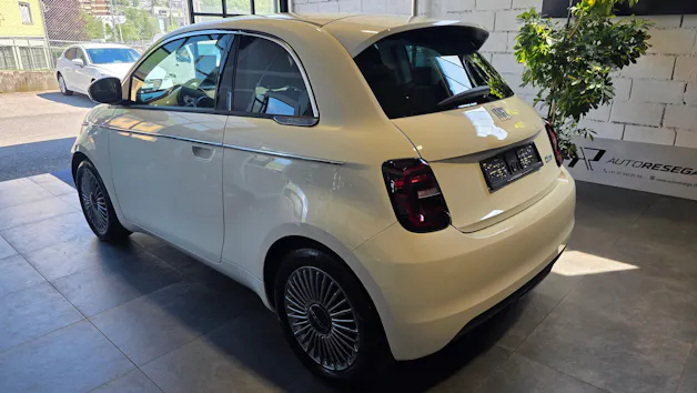 Fiat 500 electric 87 kW Icon