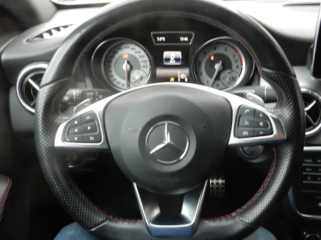 Mercedes-Benz CLA Shooting Brake 250 AMG Line 7G-DCT 4Matic