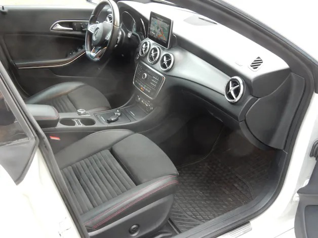Mercedes-Benz CLA Shooting Brake 250 AMG Line 7G-DCT 4Matic