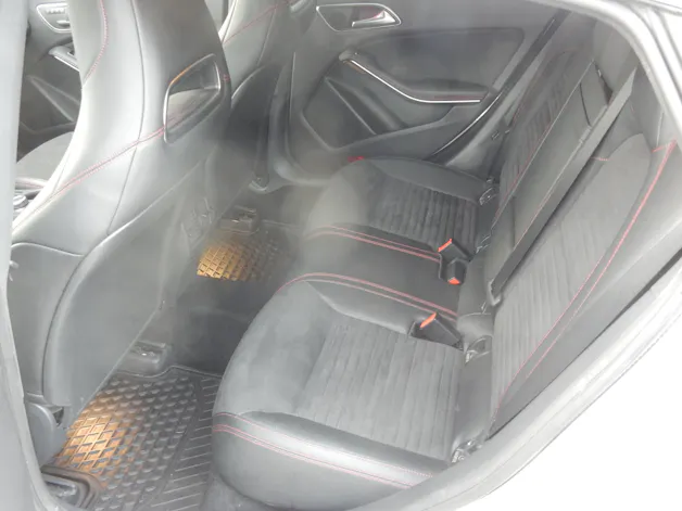 Mercedes-Benz CLA Shooting Brake 250 AMG Line 7G-DCT 4Matic